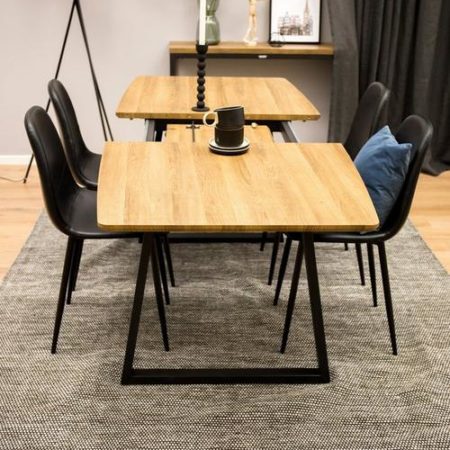 Bild på Matgrupp Isny bord och 4 st Penally stolar - Venture Home
