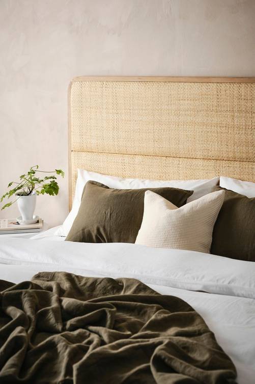 jot_1581853-02_Fm_M0039480 Bild på BYRUM sänggavel 180 cm - Jotex