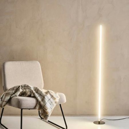 Bild på WHISPER golvlampa LED - Jotex