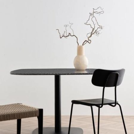 Bild på Matbord Berrito 110x110 cm - Ellos