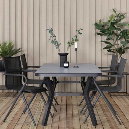 Bild på Matgrupp Uppsala med 4 st Malou matstolar - Venture Home