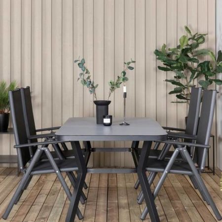 Bild på Matgrupp Uppsala med 4 st Barcelona matstolar - Venture Home