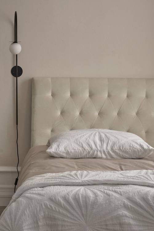 ell_1637353-03_Fm_M0051370 Bild på Sänggavel Bella 140 cm - Ellos