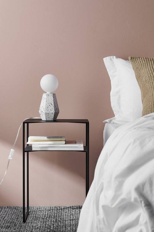 ell_1572942-01_Fm_M0029857 Bild på Sängbord Lyrio - Ellos