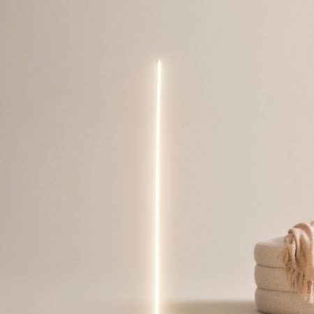 Bild på WHISPER golvlampa LED - Jotex