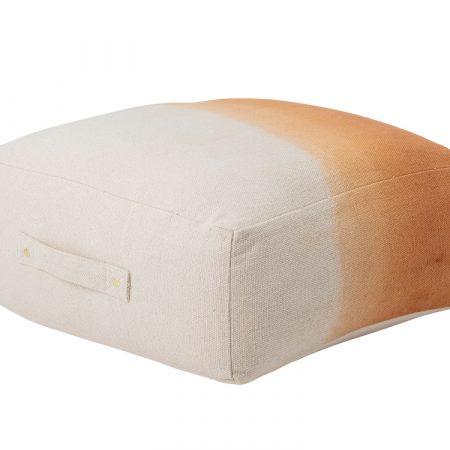 Bild på CARA Puff Orange från Bloomingville