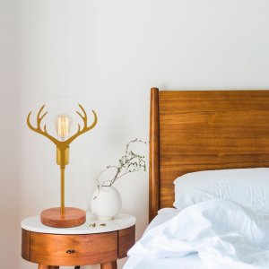 Antler bordslampa - Valnöt/guld - Bordslampor -Lampor - Bordslampor