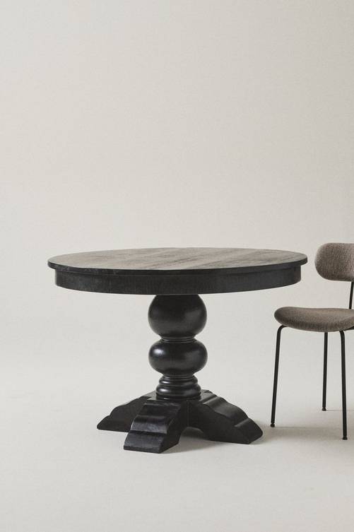 jot_1523339-02_Fm_M0073673 Bild på MADURAI matbord ø 110 cm - Jotex