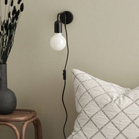 Bild på Vägglampa John - Ellos