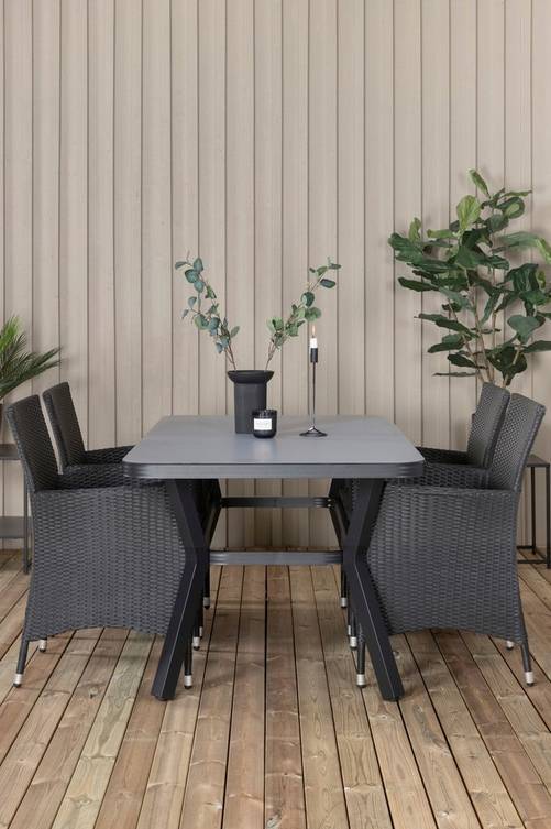 hom_1647468-01_Fs Bild på Matgrupp Uppsala med 4 st Kris matstolar - Venture Home