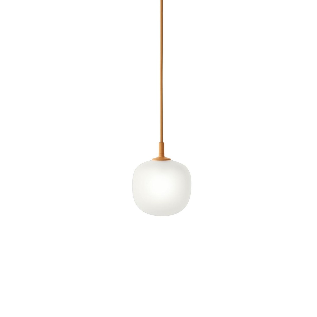 namnl_s_design_-_2022-03-10t131951.673 Bild på Muuto Taklampa Rime Dia 12cm Orange från Muuto