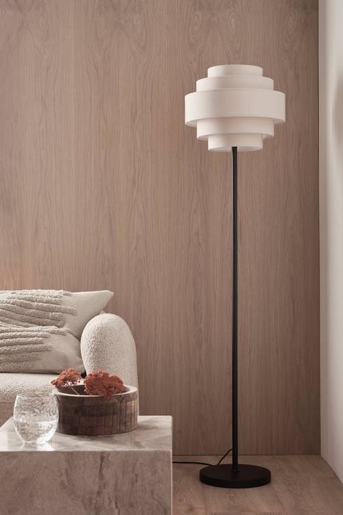 ell_1705976-01_Fm_M0075917 Bild på Golvlampa Miguel - Ellos