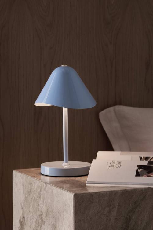 ell_1705978-02_Fm_M0075916 Bild på Bordslampa Nathan Mini med USB-laddning - Ellos