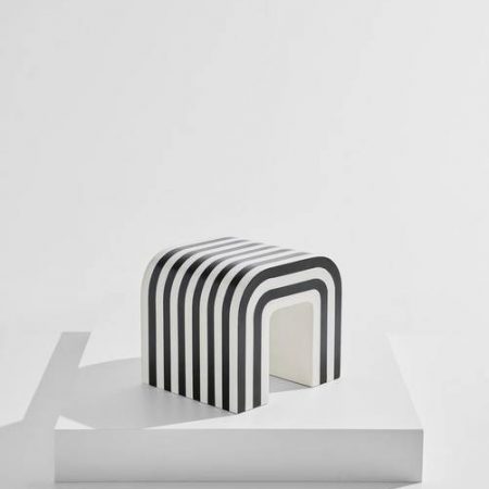 Bild på Lucie sidobord 45x40 cm - Pastill