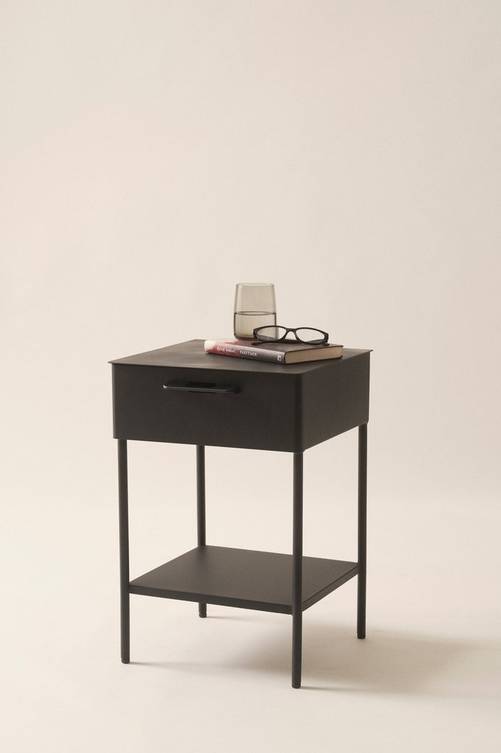 jot_1649166-01_Fm_M0064446 Bild på VERNON sängbord 30x36 cm - Jotex